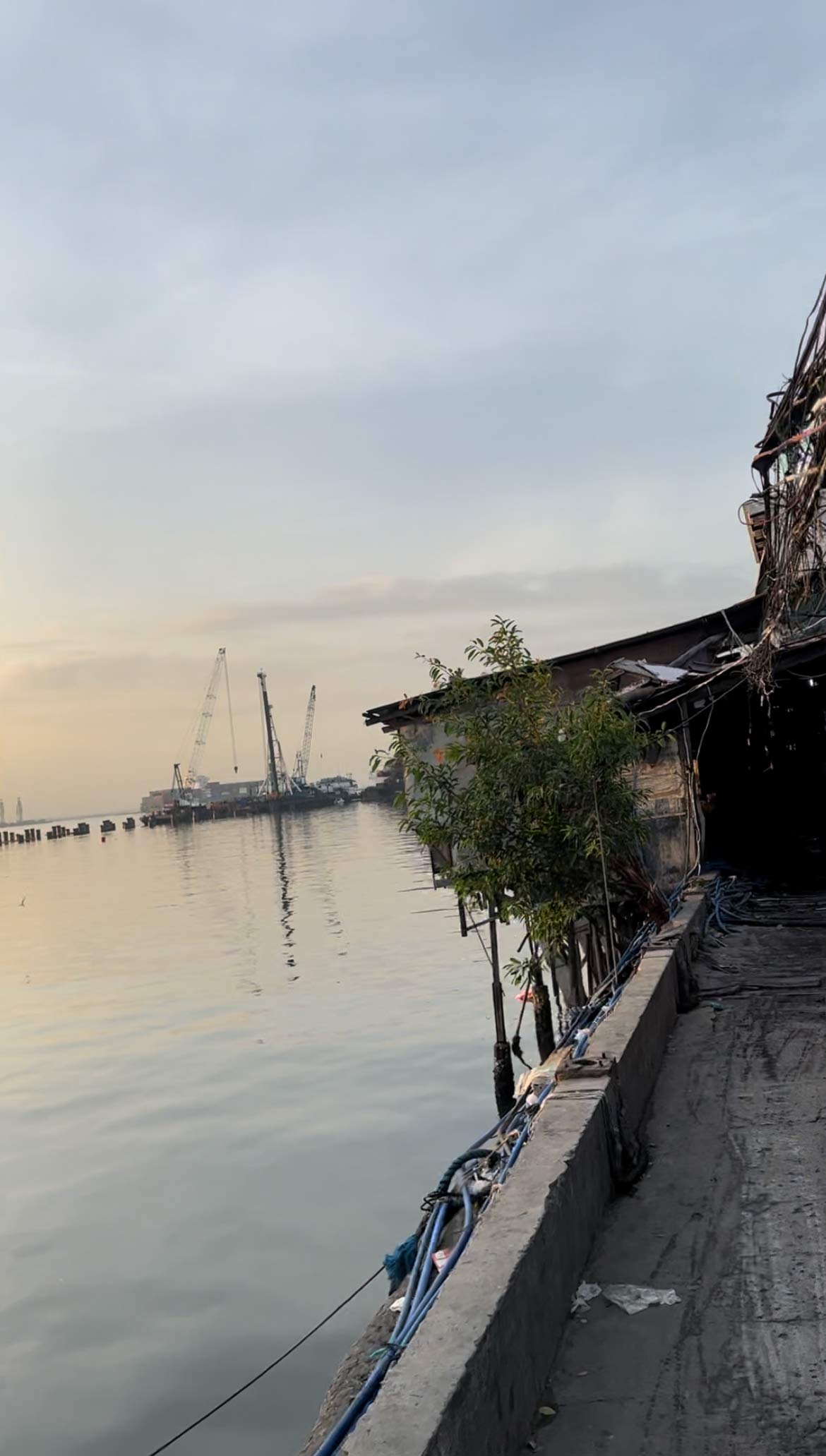 Manila bay